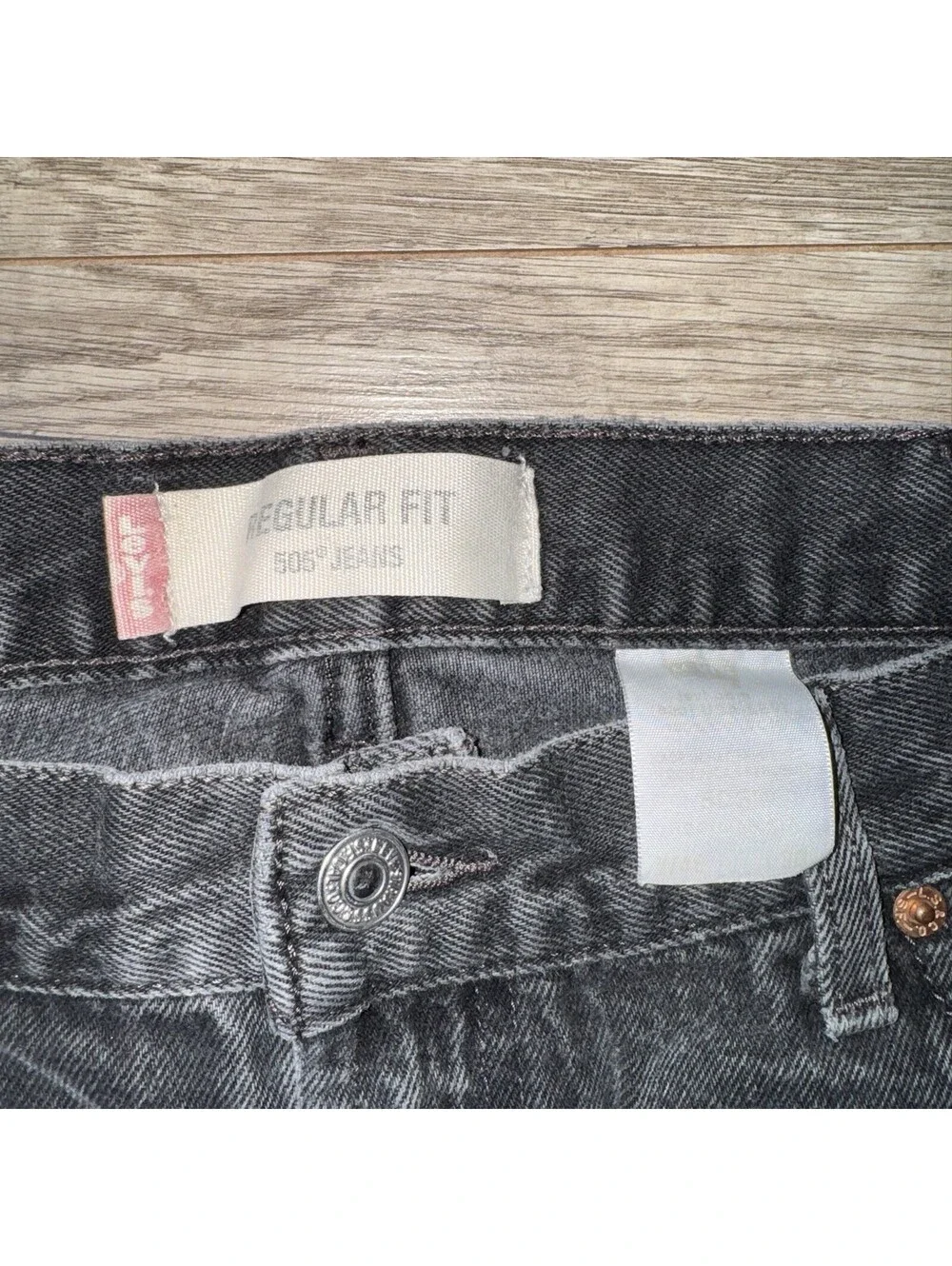 Levi’s 505 Regular Fit Black Jeans Men’s 40x30 Straight Leg Distressed